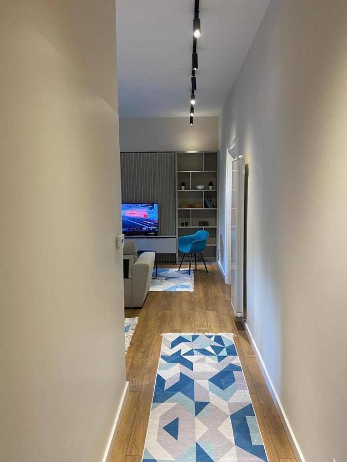 Academy Of Art Apartment ซาราเยโว ภายนอก รูปภาพ