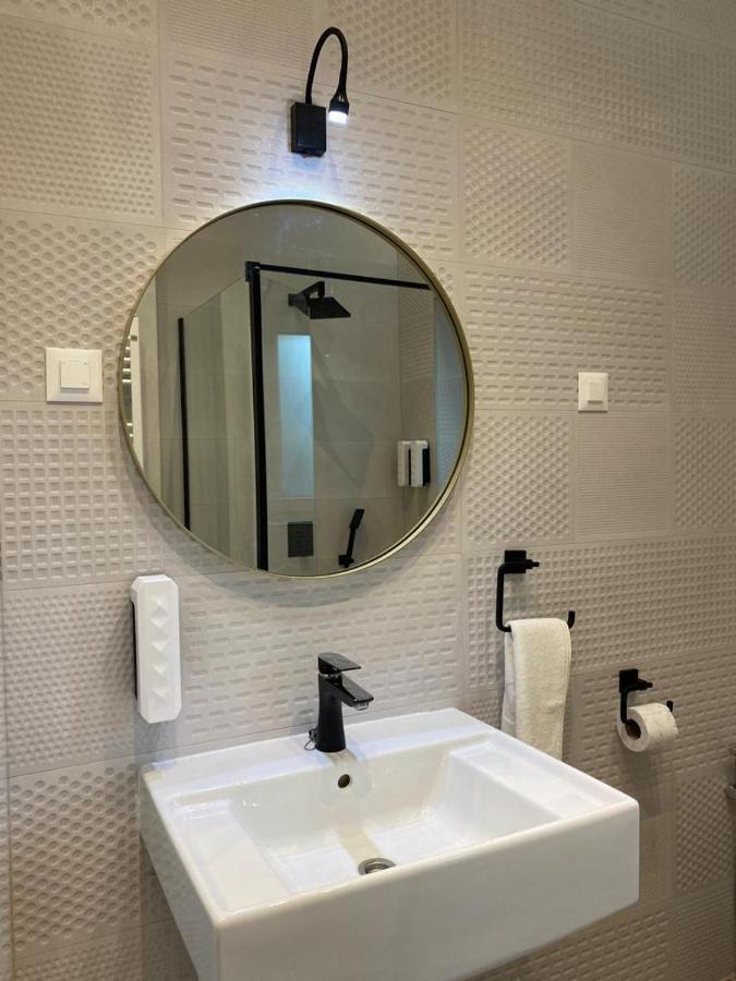 Academy Of Art Apartment ซาราเยโว ภายนอก รูปภาพ
